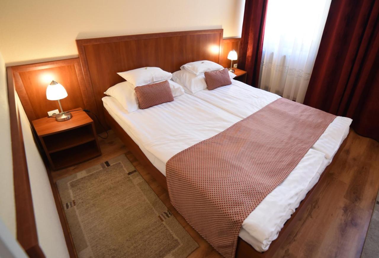 Hotel Pannonia ميسكولك المظهر الخارجي الصورة