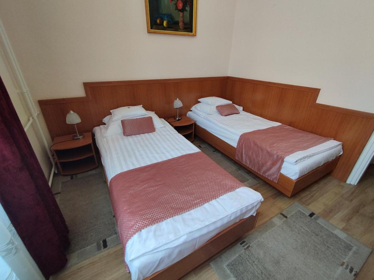 Hotel Pannonia ميسكولك المظهر الخارجي الصورة