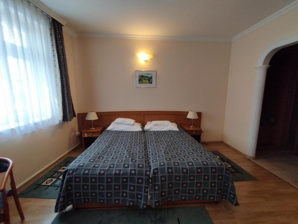 Hotel Pannonia ميسكولك المظهر الخارجي الصورة
